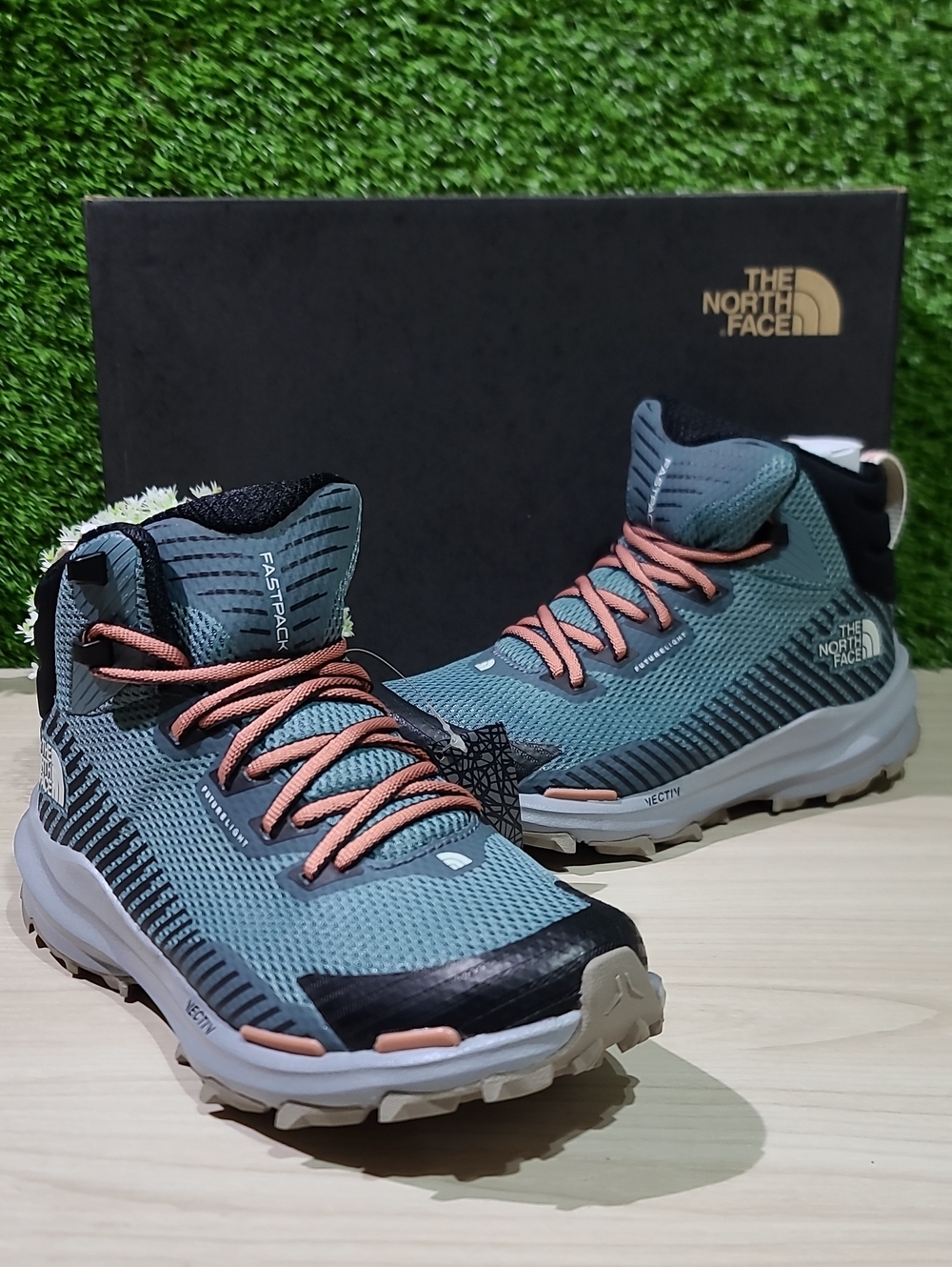The North Face Vectiv Fastpack Mid Futurelight - Goblin Blue/Tnf Black US 6 NEW